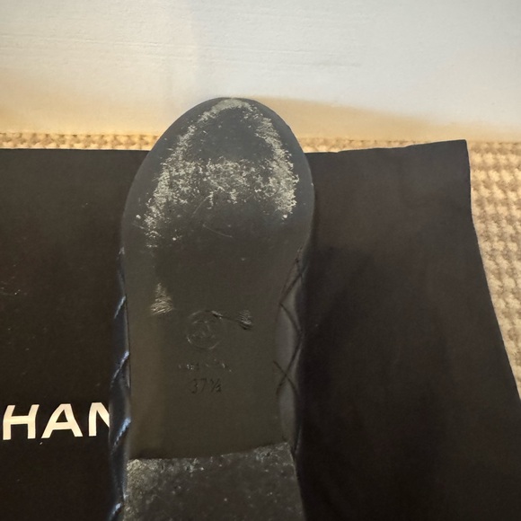 Chanel Black Quilted Women's Ballet Flats - Picture 6 of 6